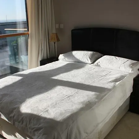 Beacon South Quarter 아파트 샌디포드