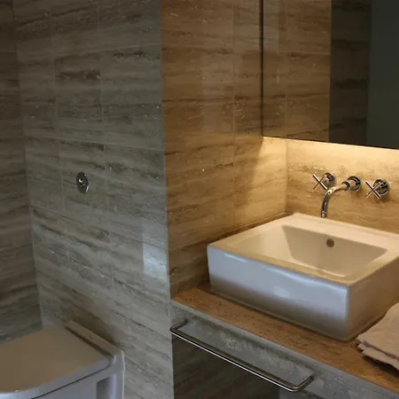 아파트 Beacon South Quarter 샌디포드