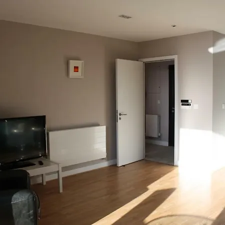 Beacon South Quarter * 샌디포드