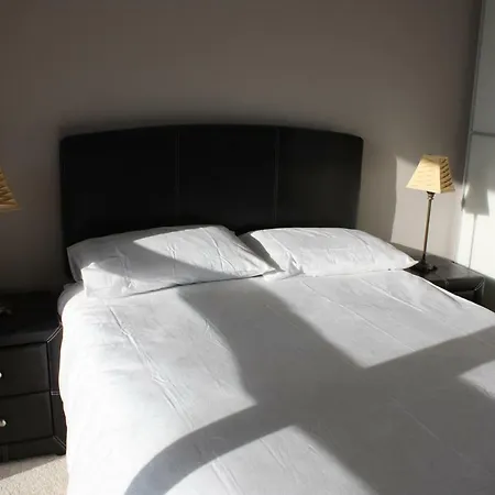 Beacon South Quarter * 샌디포드